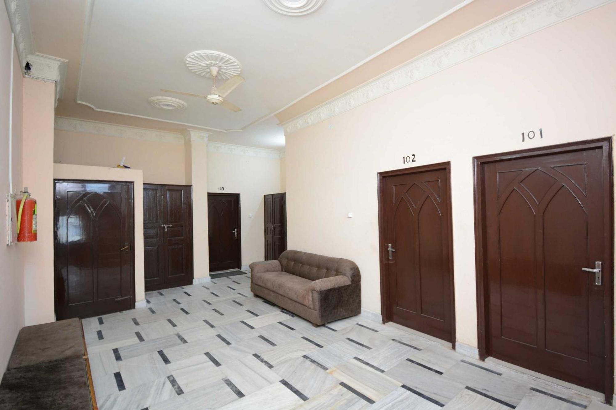 Hotel Asia Palace Pathānkot Esterno foto