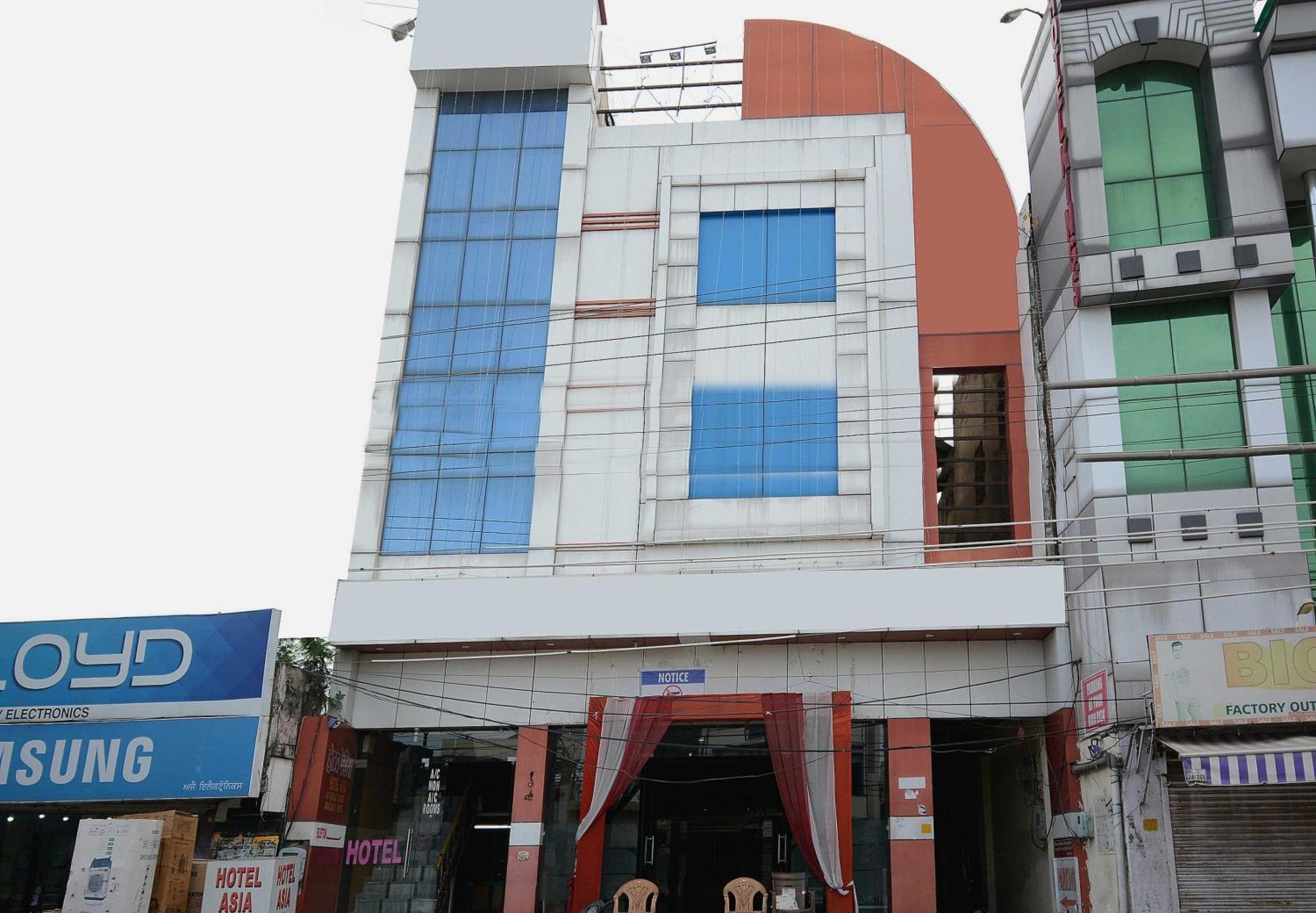 Hotel Asia Palace Pathānkot Esterno foto