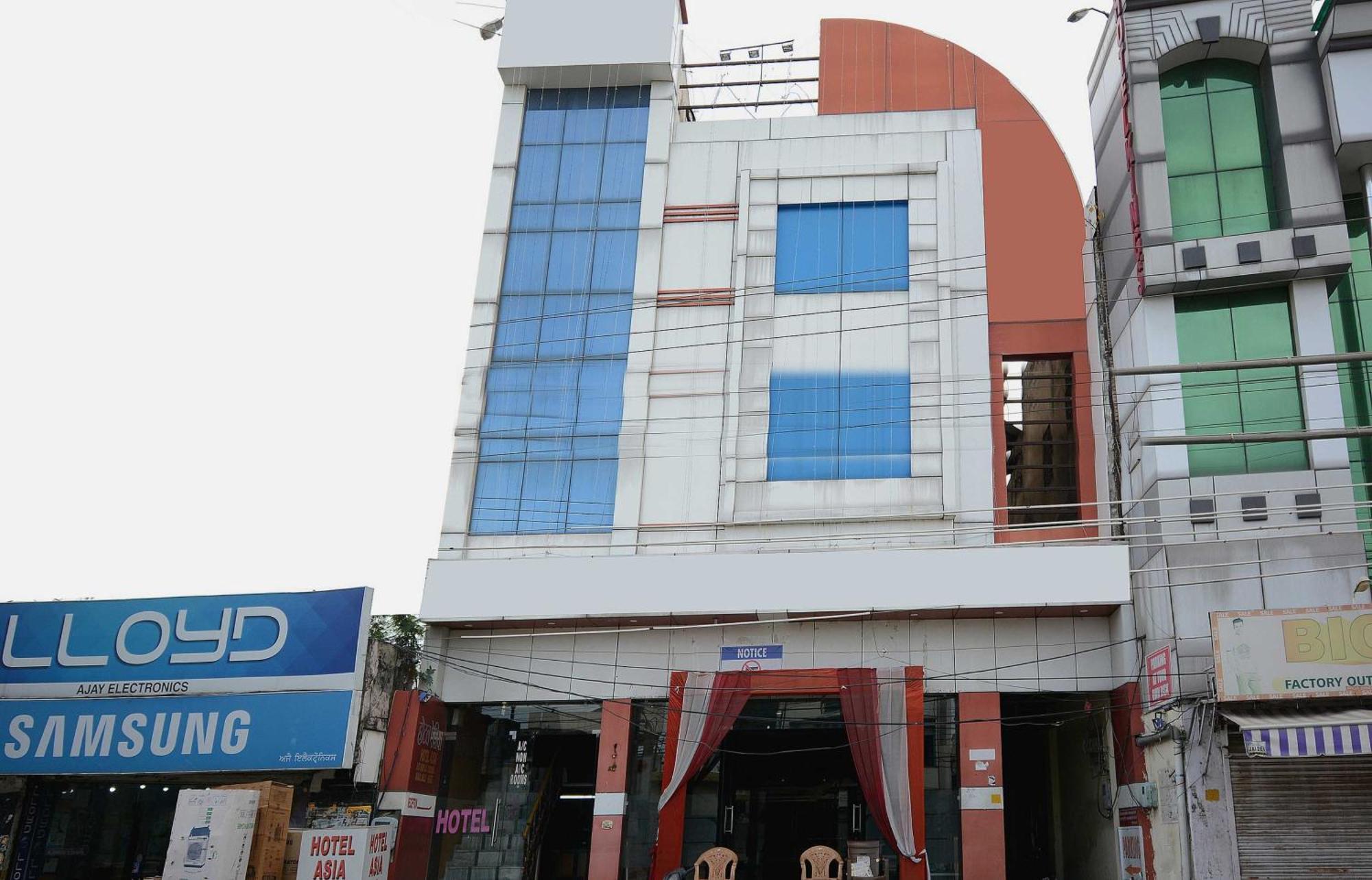 Hotel Asia Palace Pathānkot Esterno foto
